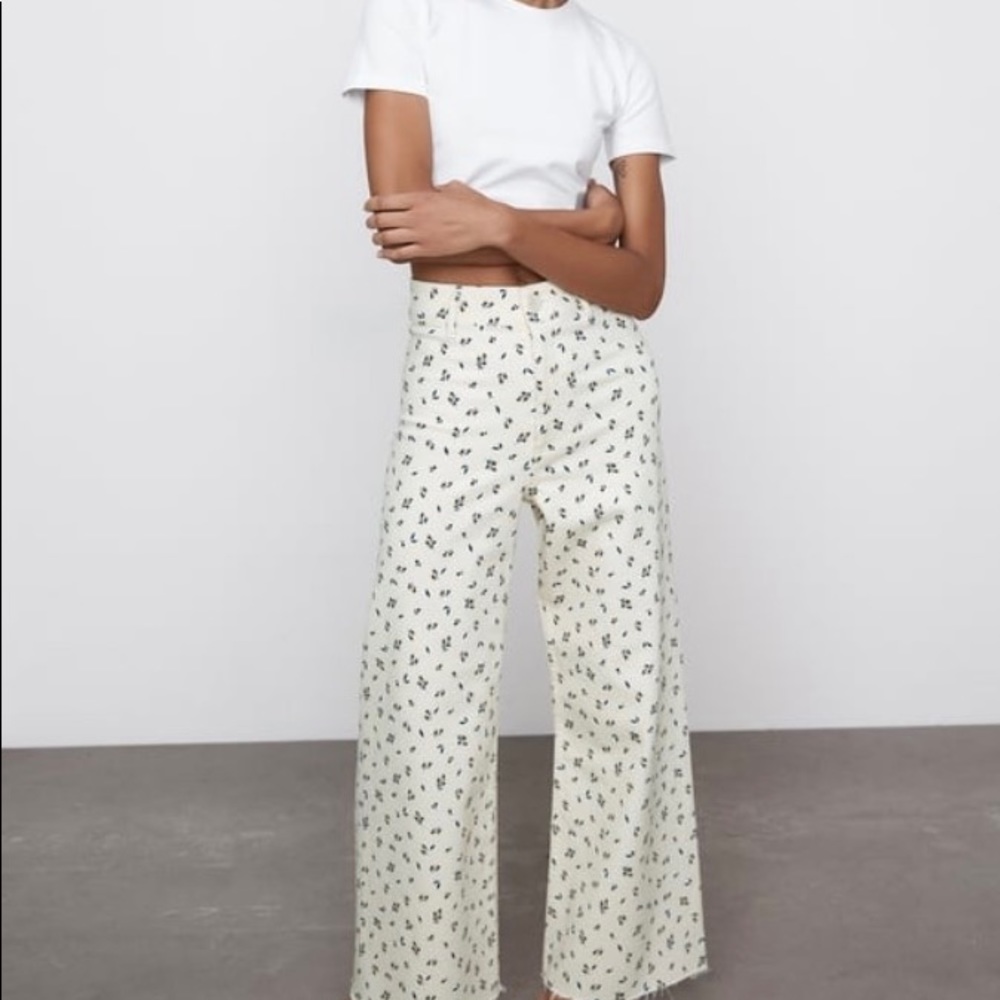 Zara cream premium the marine high waisted floral print jeans size us4
